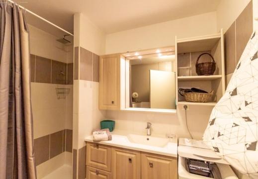 Appartement Centre Ville Wifi Parking Draps Fournis كوتيريه المظهر الخارجي الصورة